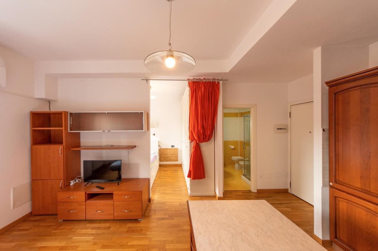 Апартаменти Housmart Milazzo 5 Болонья Екстер'єр фото